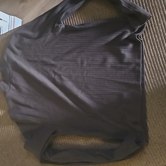 GAP Gray Long Sleeve Sweatshirt - Picture 2 of 3